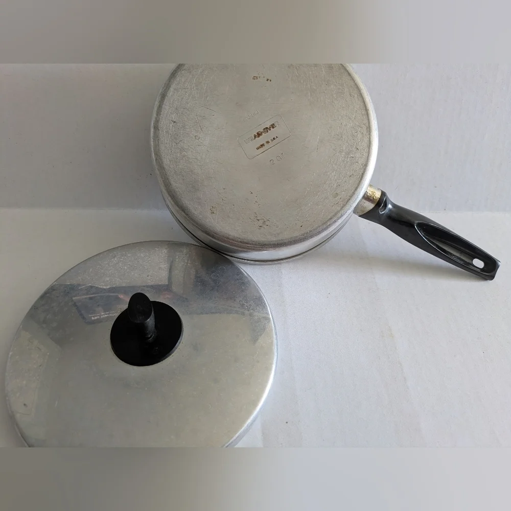 Vintage Wear-Ever 2 Quart Pan/Pot With Lid